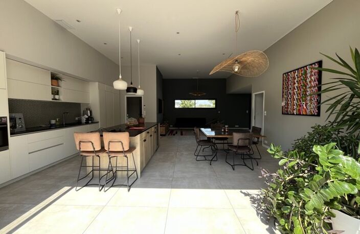 Contemporaine de 4 pièces principales — photo 2