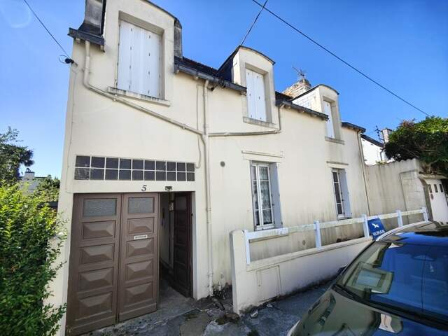 Maison de ville de 7 pièces principales — photo du bien