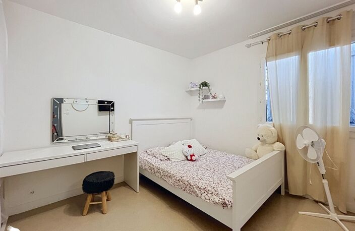 Vente maison 4 pièces 92 m² Cenon (33150) — photo 4
