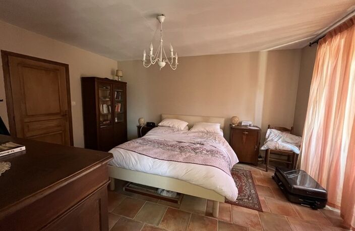 Maison en pierre de 3 pièces principales — photo 5