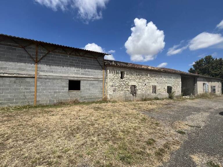 Ferme (tte) de 5 pièces principales — photo 1
