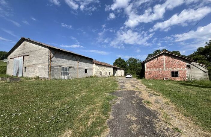 Ferme (tte) de 5 pièces principales — photo 2