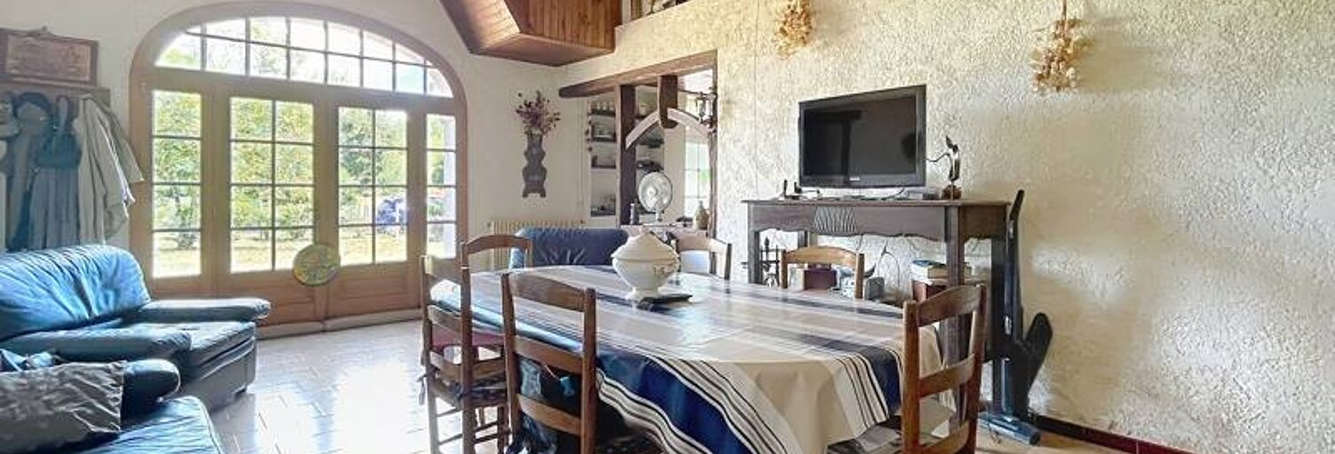 Maison 5 Pièces 106 m² à vendre à Pomarez (40360)