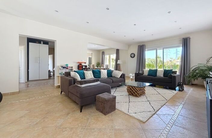 Vente maison 5 pièces 245 m² Béziers (34500) — photo 2