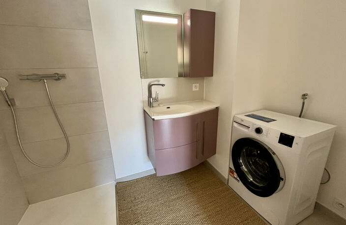 A VENDRE AIX LES BAINS T2 GARAGE — photo 4