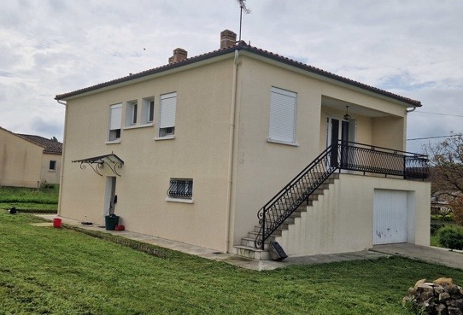 Maison de bourg de 6 pièces principales — photo 1