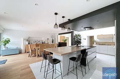 Maison 5 pièces 399900 €