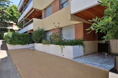 Appartement 3 pièces 958 €