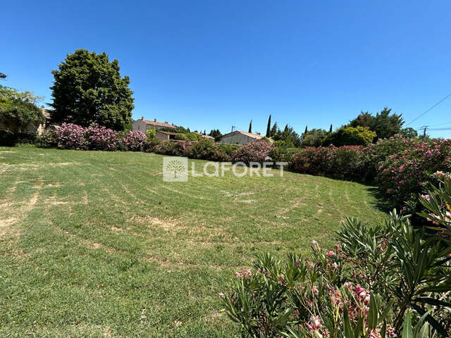 Terrain constructible L'Isle sur la Sorgue  654m² — photo du bien
