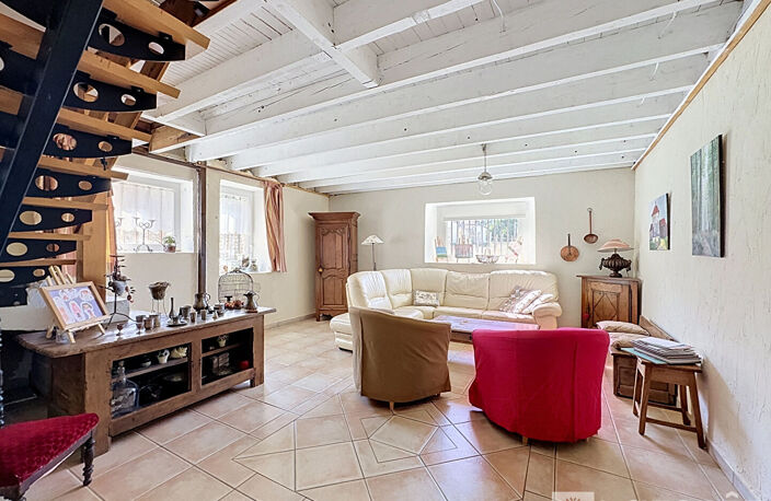 Maison a 15 Minutes de l' A43 , 7 pièces,  piscine. — photo 4