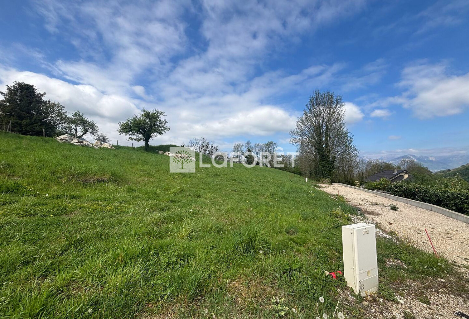 TERRAIN CONSTRUCTIBLE VIMINES - 904 m²  - LIBRE CONSTRUCTEUR - CALME ABSOLU — photo 1