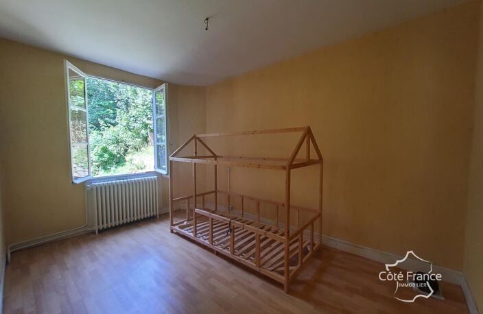 À vendre   Maison mitoyenne avec trois chambres et un  grand — photo 5