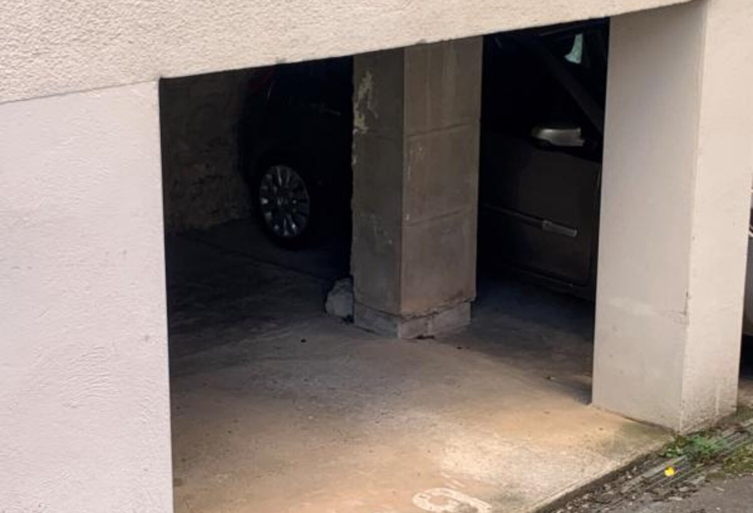 LOCATION EMPLACEMENT DE PARKING RODEZ — photo 1