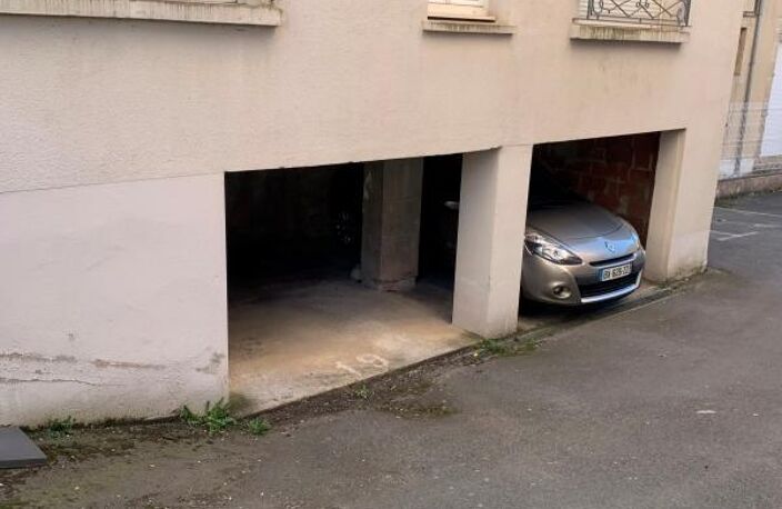 LOCATION EMPLACEMENT DE PARKING RODEZ — photo 2