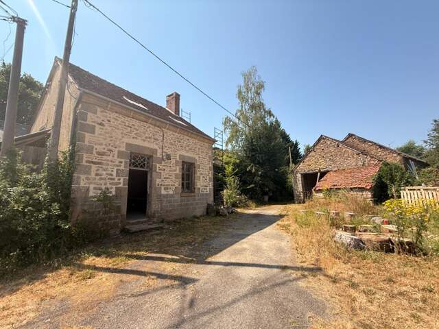 Ensemble de 2 maisons à restaurer + grange 26 500 € — photo du bien