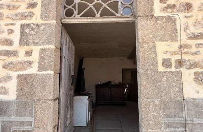 Ensemble de 2 maisons à restaurer + grange 26 500 € — photo 3