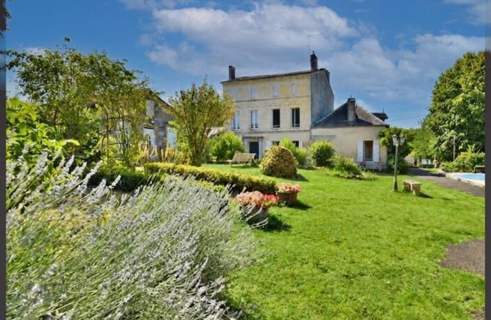 St Antoine sur l'isle  ( Gironde) - Maison en Pierre 250 m² + dépendance et piscine — photo 4