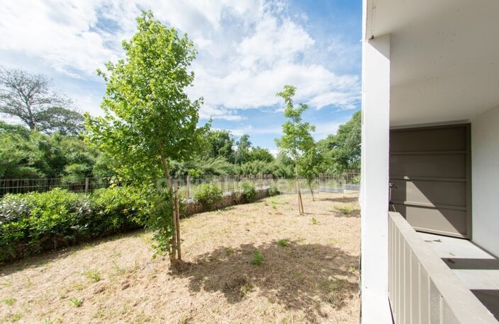 MONTPELLIER (34080) – APPARTEMENT 2 PIÈCES – TERRASSE SANS VIS-À-VIS – VUE NATURE – CALME – PARKING SOUS-SOL – RÉSIDENCE RÉCENTE PMR — photo 3