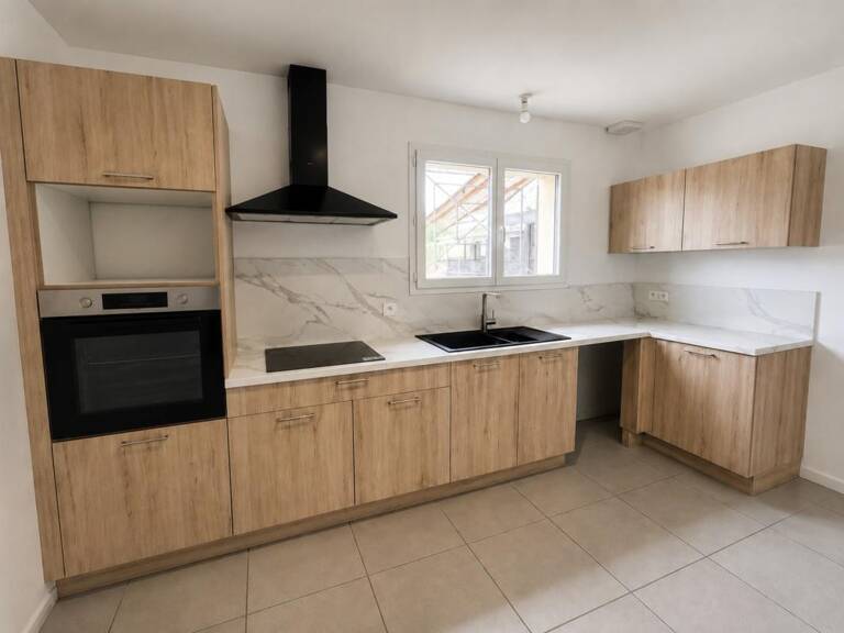 Moulis-en-Médoc – Plain-pied en parfait état, 3 chambres, cuisine neuve et climatisation — photo 1