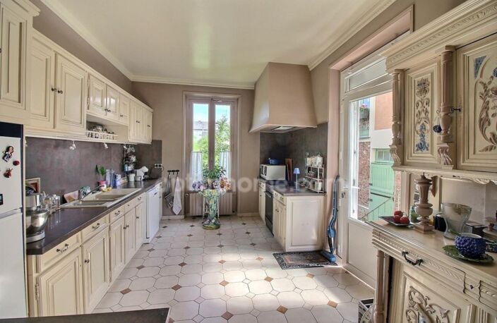 Maison 7 pièces avec jardin et dépendances à vendre à MAISONS LAFFITTE (78) — photo 5