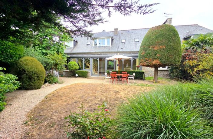 Villa parfaitement entretenue de 296m² avec de jolis points de vue sur la plage de l'Ecluse et Saint Malo — photo 2