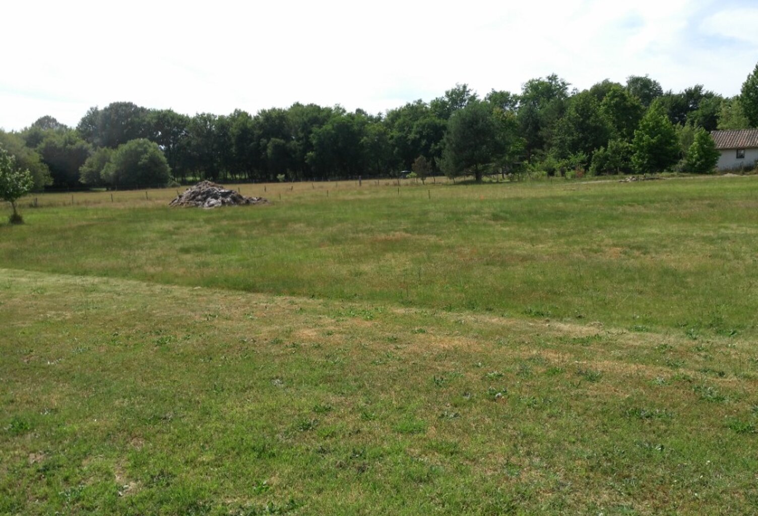 Terrain à bâtir à Saint-Magne (33125) — photo 1