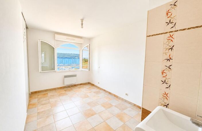 Opportunité unique : appartement de standing avec terrasse et jardin en bord d'étang à Saint-Chamas ! — photo 5