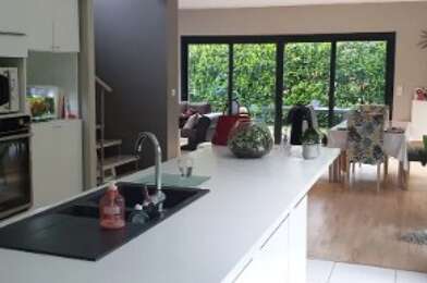 Maison 6 pièces 1980 €
