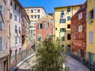 VIEUX NICE - SUPERBE 3 PIÈCES AVEC BALCON — photo 3