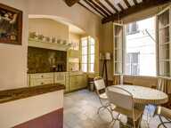 VIEUX NICE - SUPERBE 3 PIÈCES AVEC BALCON — photo 4