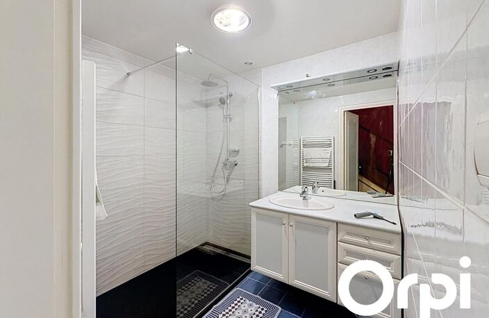 Appartement À Vendre — photo 4