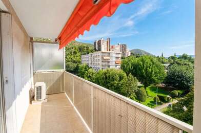 Appartement 4 pièces 210000 €