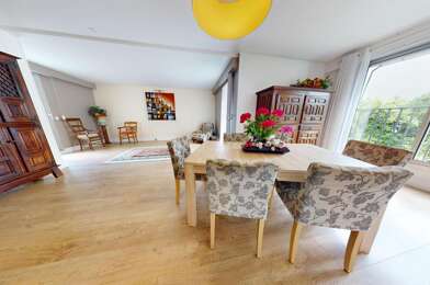Appartement 4 pièces 318725 €