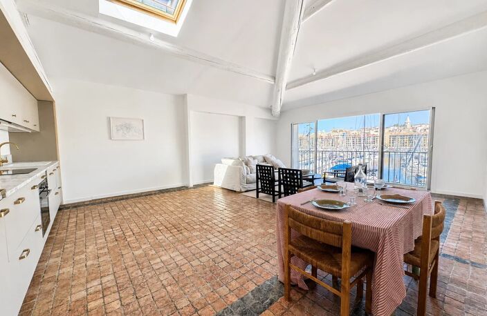 Marseille 7ème - Vieux Port - Superbe appartement rénové de 92 m — photo 2