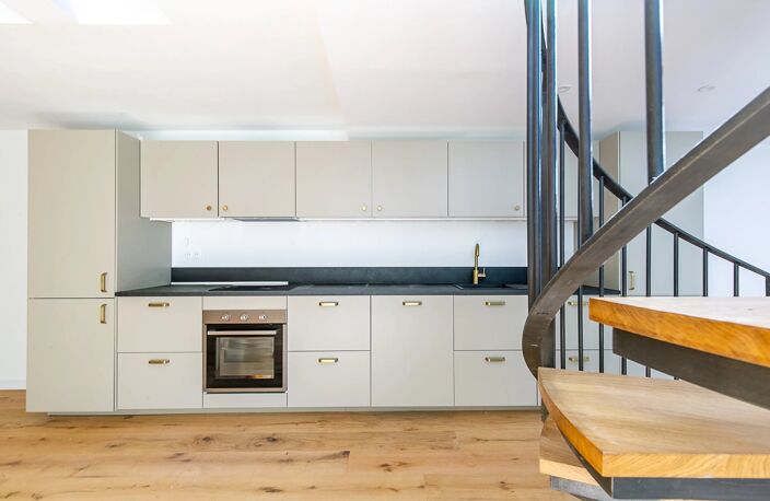 Marseille 7ème - Vieux port - Magnifique duplex de 102 m² entièr — photo 3