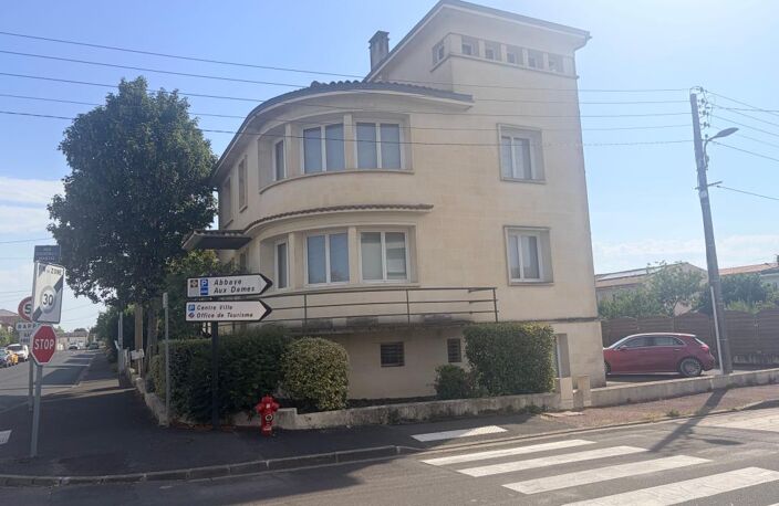 Maison de caractère à réinventer – Plus de 180 m² – Quartier recherché de Saintes — photo 2