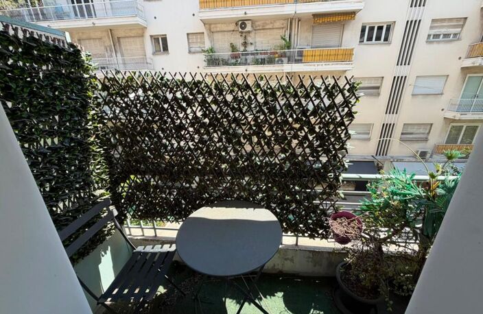 NICE CARRE D'OR - 2 pièces 55m² — photo 2