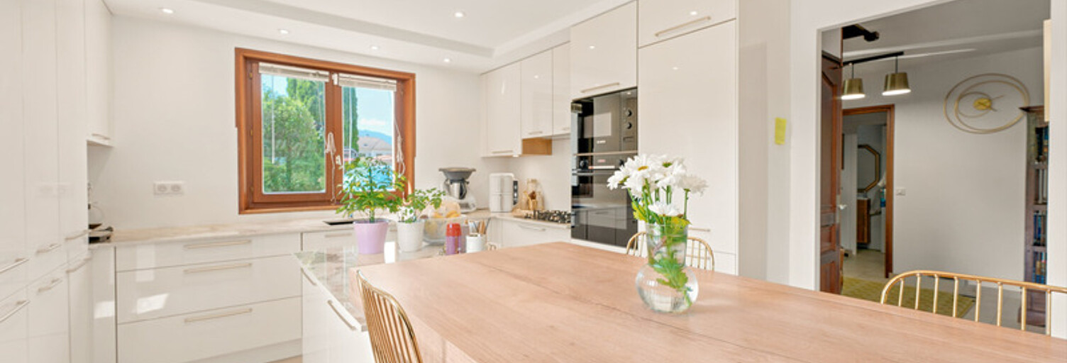 Maison 7 Pièces 221 m² à vendre à Prévessin-Moëns (01280)