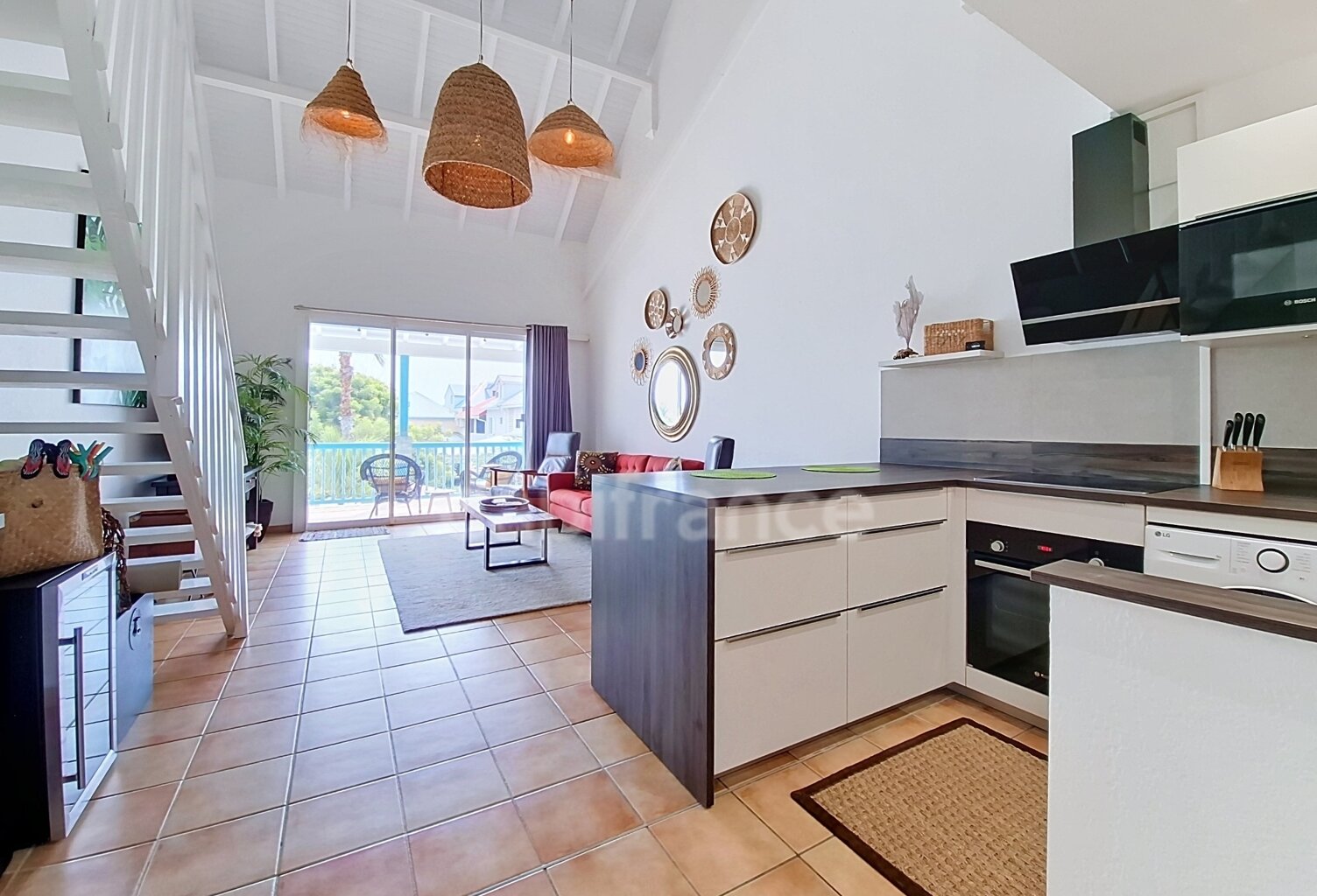 EN EXCLUSIVITÉ APPARTEMENT ÉLÉGANT ET RÉNOVÉ AU COEUR DE LA BAIE ORIENTALE, SAINT-MARTIN (97150) — photo 1