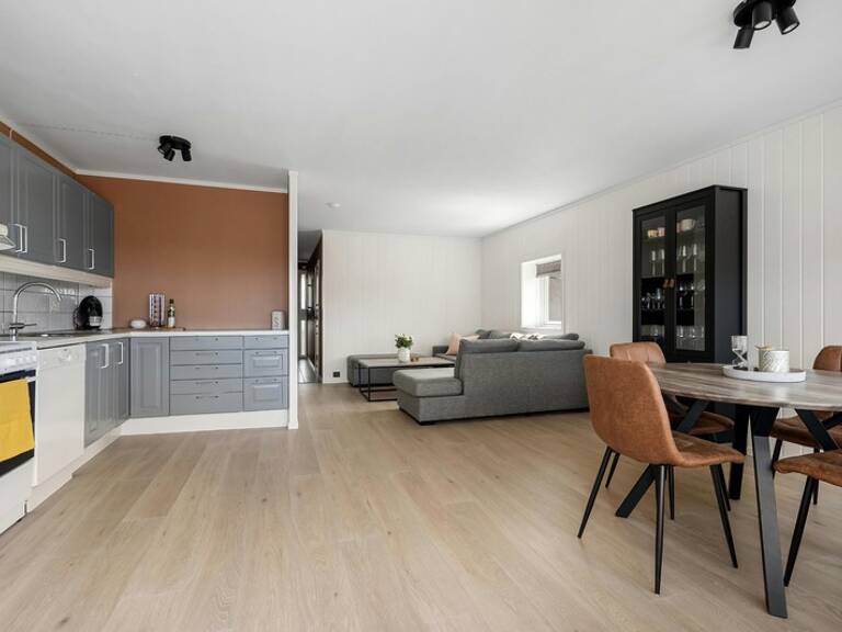 A vendre beau 4 pièces balcon et parking — photo 1