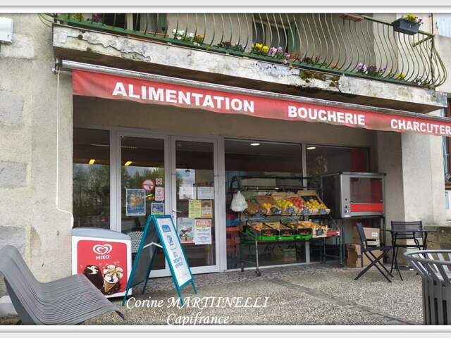 A vendre, Astaffort, Centre village local commercial vide et Appartement — photo du bien