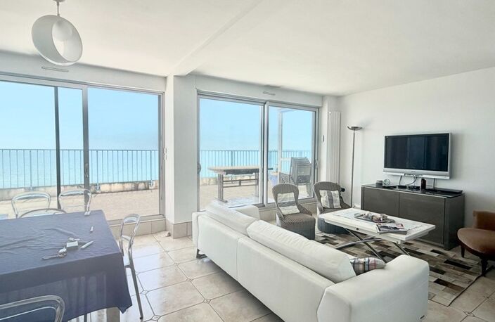 LA BAULE-QUARTIER LAJARRIGE-DERNIER ÉTAGE-FACE MER-APPARTEMENT 89M2-TERRASSE31M2-GARAGE-2 CAVES-COMMERCES ET PLAGES A PIED — photo 3