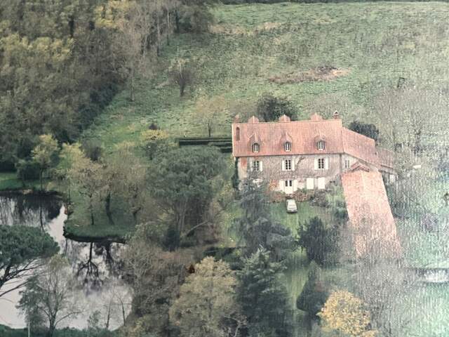 PLAISANCE du GERS proche(32): ANCIENNE PROPRIETE BOURGEOISE avec dépendances, bois, petit etang, 2 hectares,CALME, sans vis à vis — photo du bien