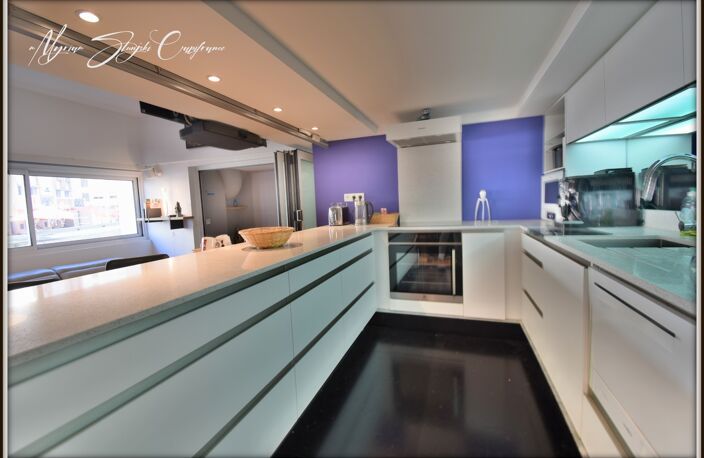 Appartement à vendre 4 pièces BIARRITZ (64) de 104,11 m² à la grande plage — photo 5