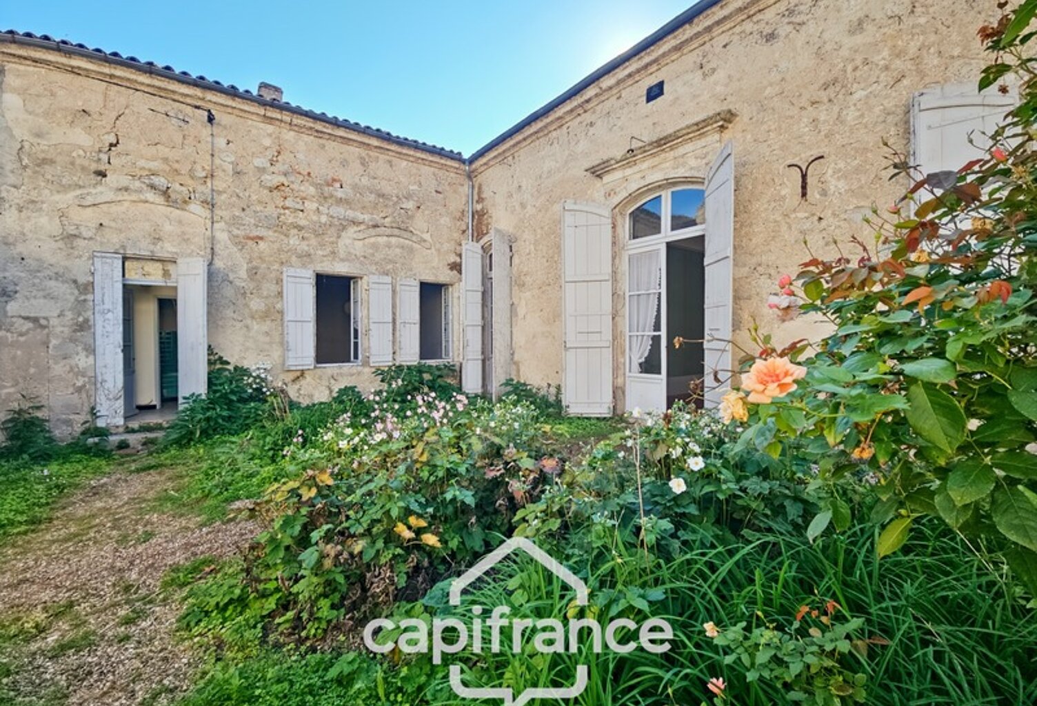 Propriété de caractère au cœur de Layrac 275m² habitable, Garage, jardin et terrain — photo 1