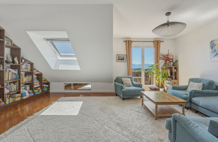 Appartement à vendre 4 pièces PREVESSIN MOENS (01) — photo 3