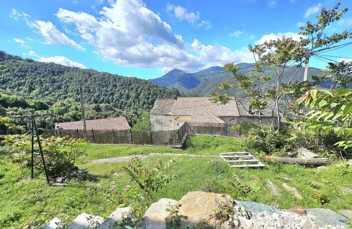 Deux maisons de village en pierre, 150 m2 à rénover avec jardin et caves aménageables à SAN LORENZO, HAUTE CORSE (20) — photo 4