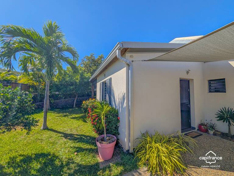 Villa F6 récente au calme dans lotissement privé à La Saline-les-Bains — photo 1