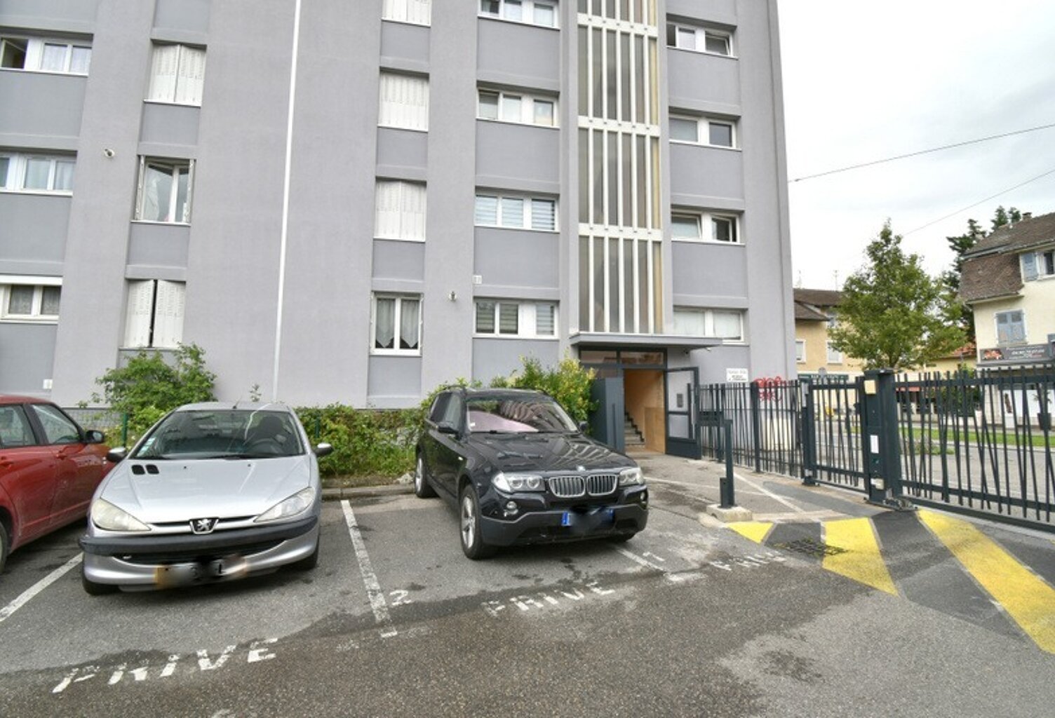 Appartement à vendre 2 pièces  à rénover commune d'AMBILLY (74) — photo 1