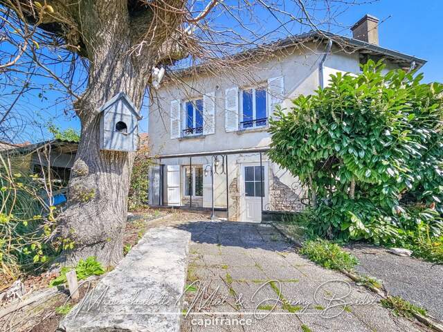 Maison en pierre — photo du bien